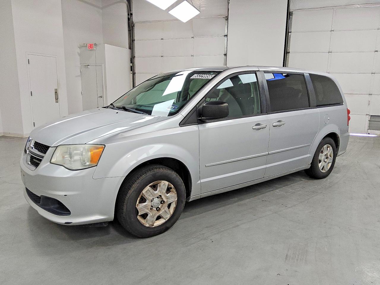 2011 Dodge Grand Caravan Express Silver vin: 2D4RN4DG5BR672459