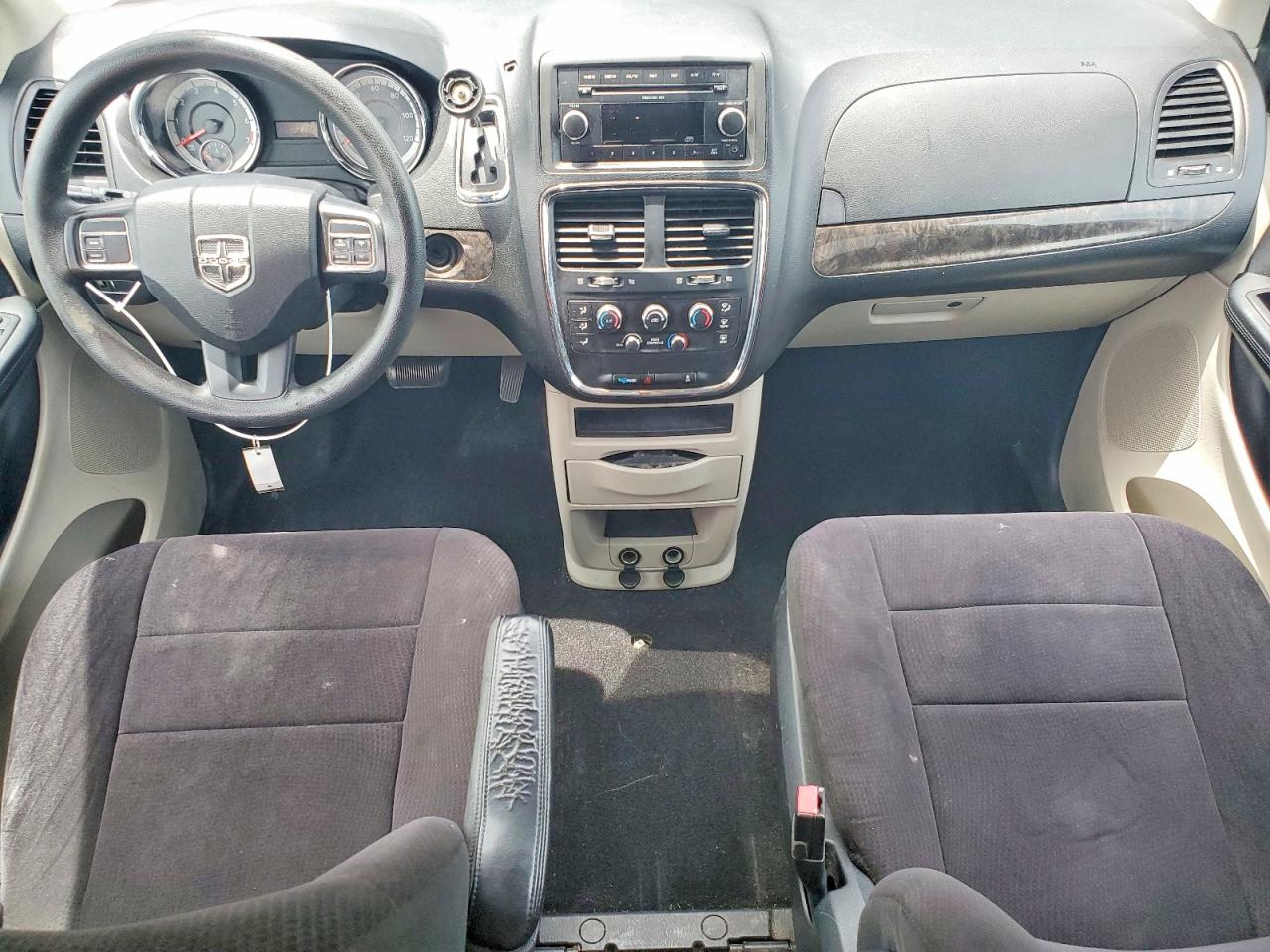 2011 Dodge Grand Caravan Express Silver vin: 2D4RN4DG5BR672459