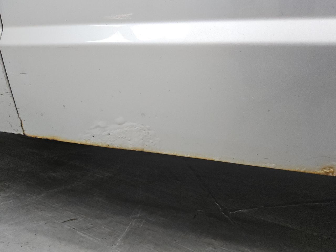 2011 Dodge Grand Caravan Express Silver vin: 2D4RN4DG5BR672459 Damage: Right Front Door, Rust, > 12 Inches