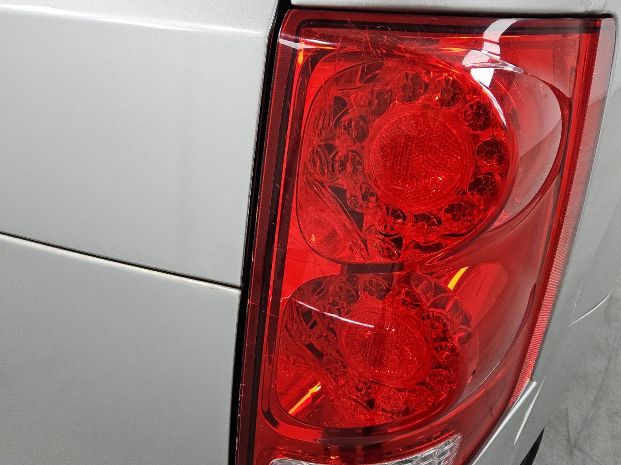 2011 Dodge Grand Caravan Express Silver vin: 2D4RN4DG5BR672459 Damage: Right Tail Light, Broken, Replacement Required