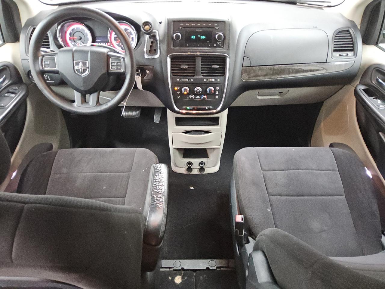 2011 Dodge Grand Caravan Express Silver vin: 2D4RN4DG5BR672459 Damage: Antenna, Inoperable, Repair Required