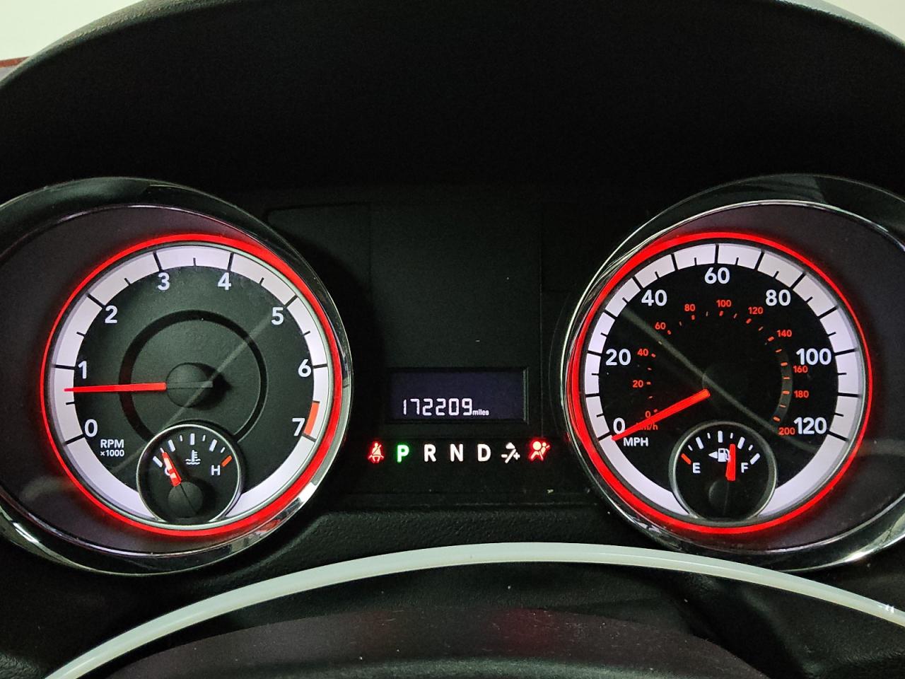2011 Dodge Grand Caravan Express Silver vin: 2D4RN4DG5BR672459 Damage: Warning Light - Air Bag, On, Unacceptable