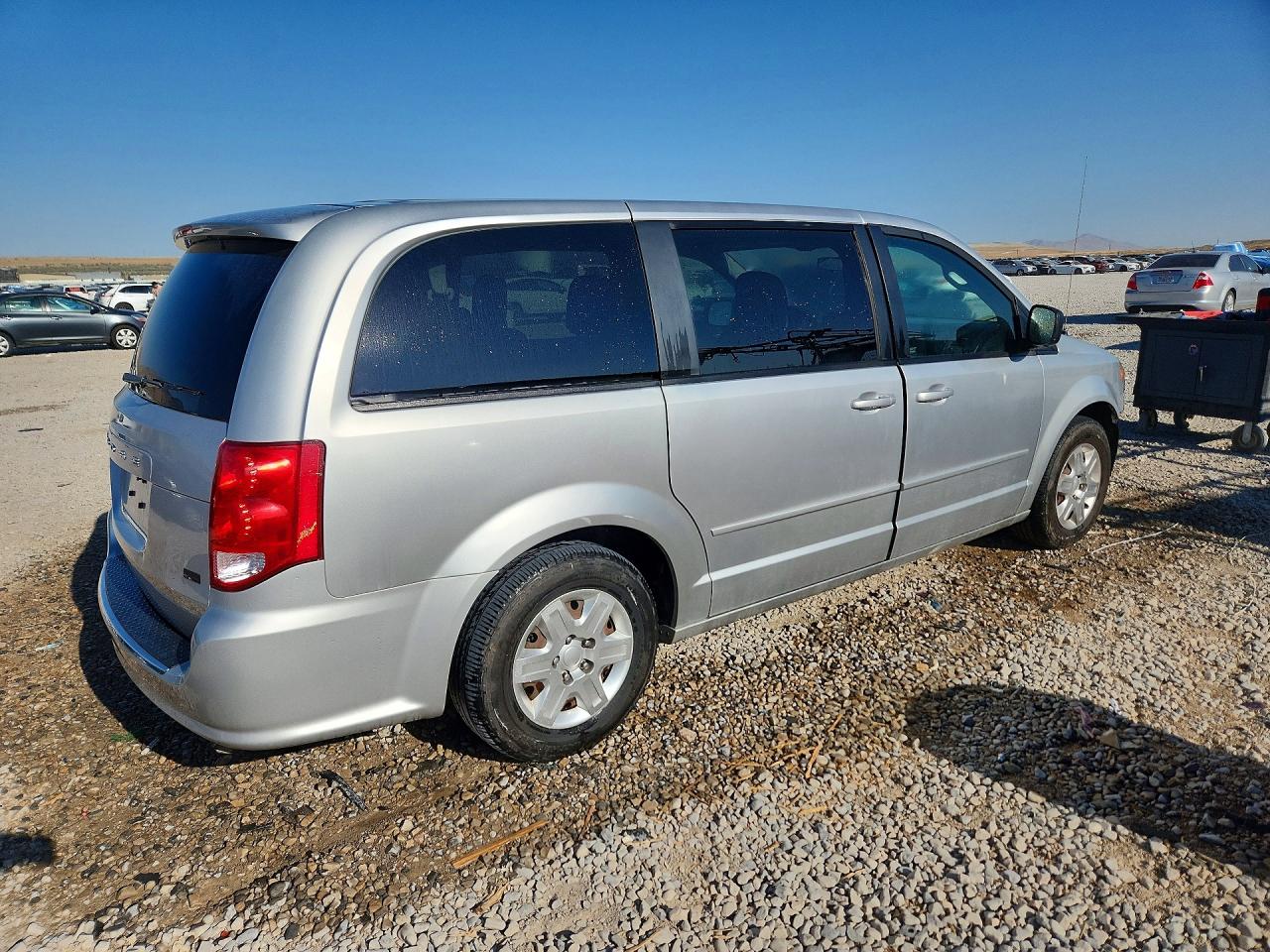 2011 Dodge Grand Caravan Express Silver vin: 2D4RN4DG5BR768995