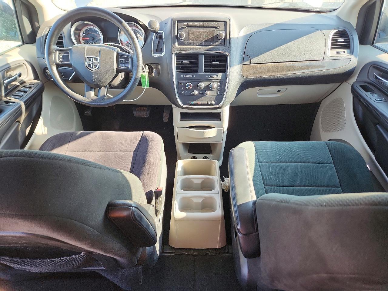 2011 Dodge Grand Caravan Express Silver vin: 2D4RN4DG5BR768995