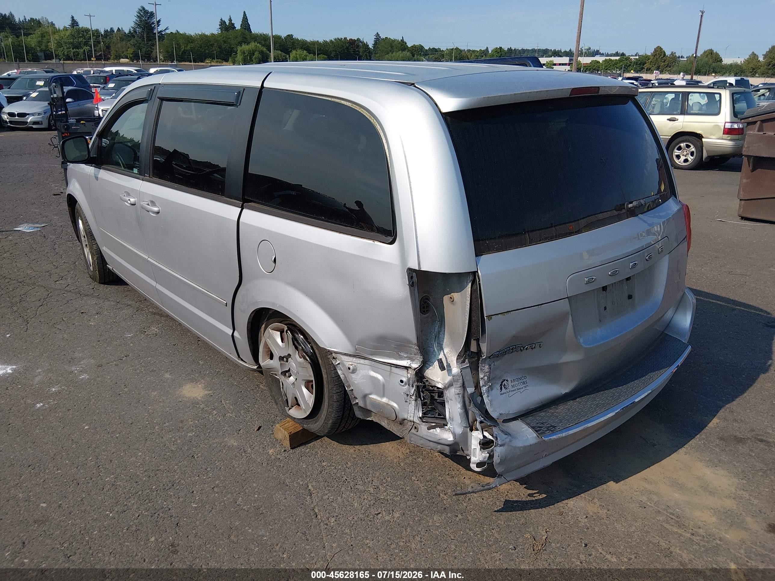 2011 Dodge Grand Caravan Express Silver vin: 2D4RN4DG7BR700357