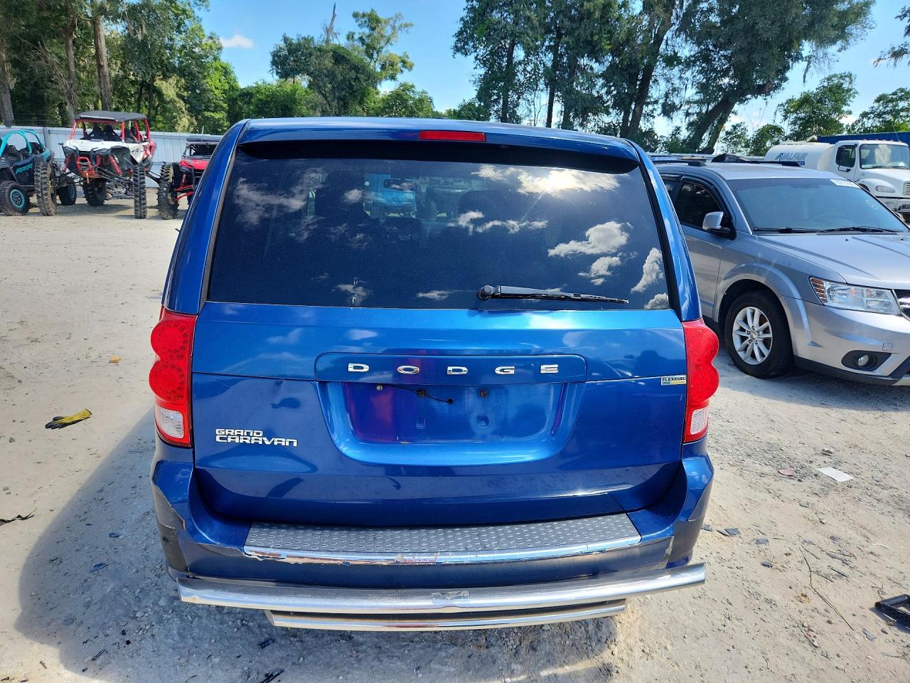 2011 Dodge Grand Caravan Express Blue vin: 2D4RN4DG8BR602938
