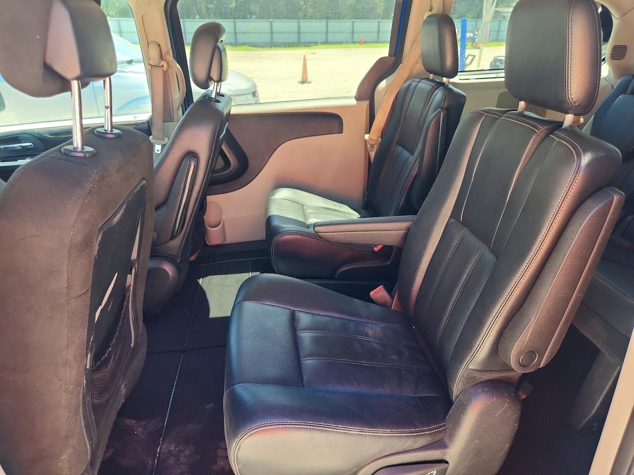 2011 Dodge Grand Caravan Express Blue vin: 2D4RN4DG8BR602938