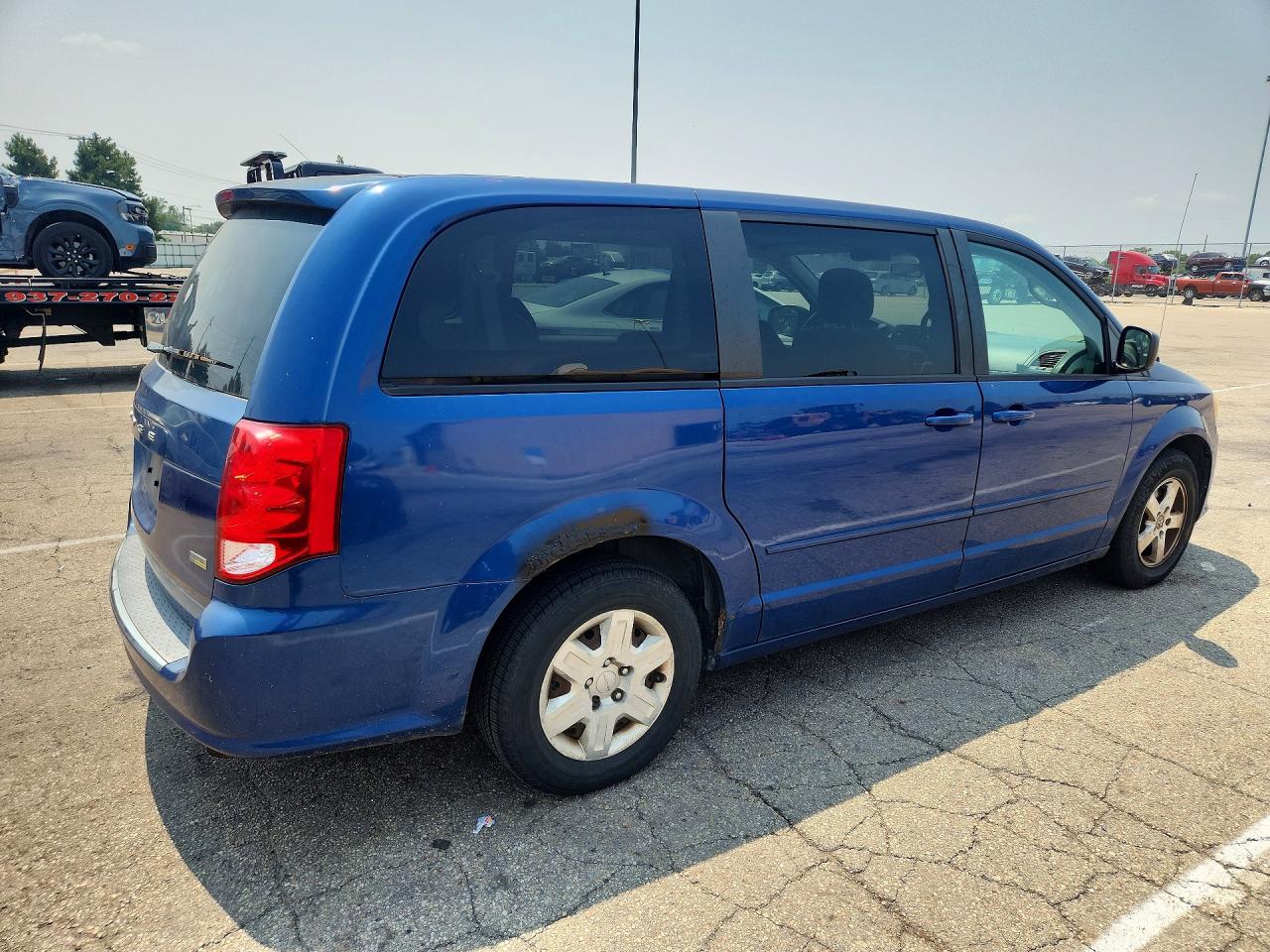 2011 Dodge Grand Caravan Express Blue vin: 2D4RN4DG8BR720553