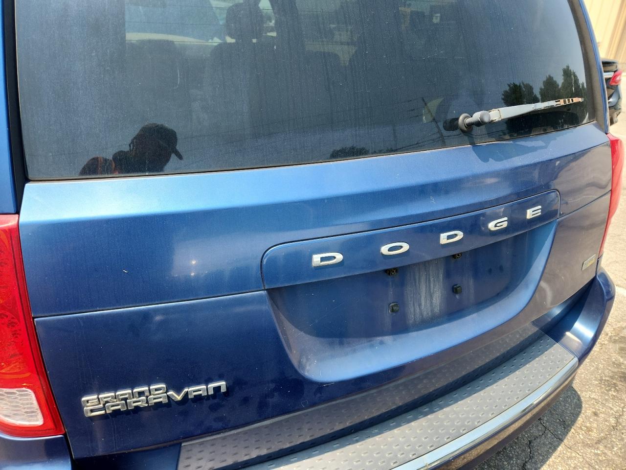 2011 Dodge Grand Caravan Express Blue vin: 2D4RN4DG8BR720553 Damage: Lift Gate, Chipped, 2
