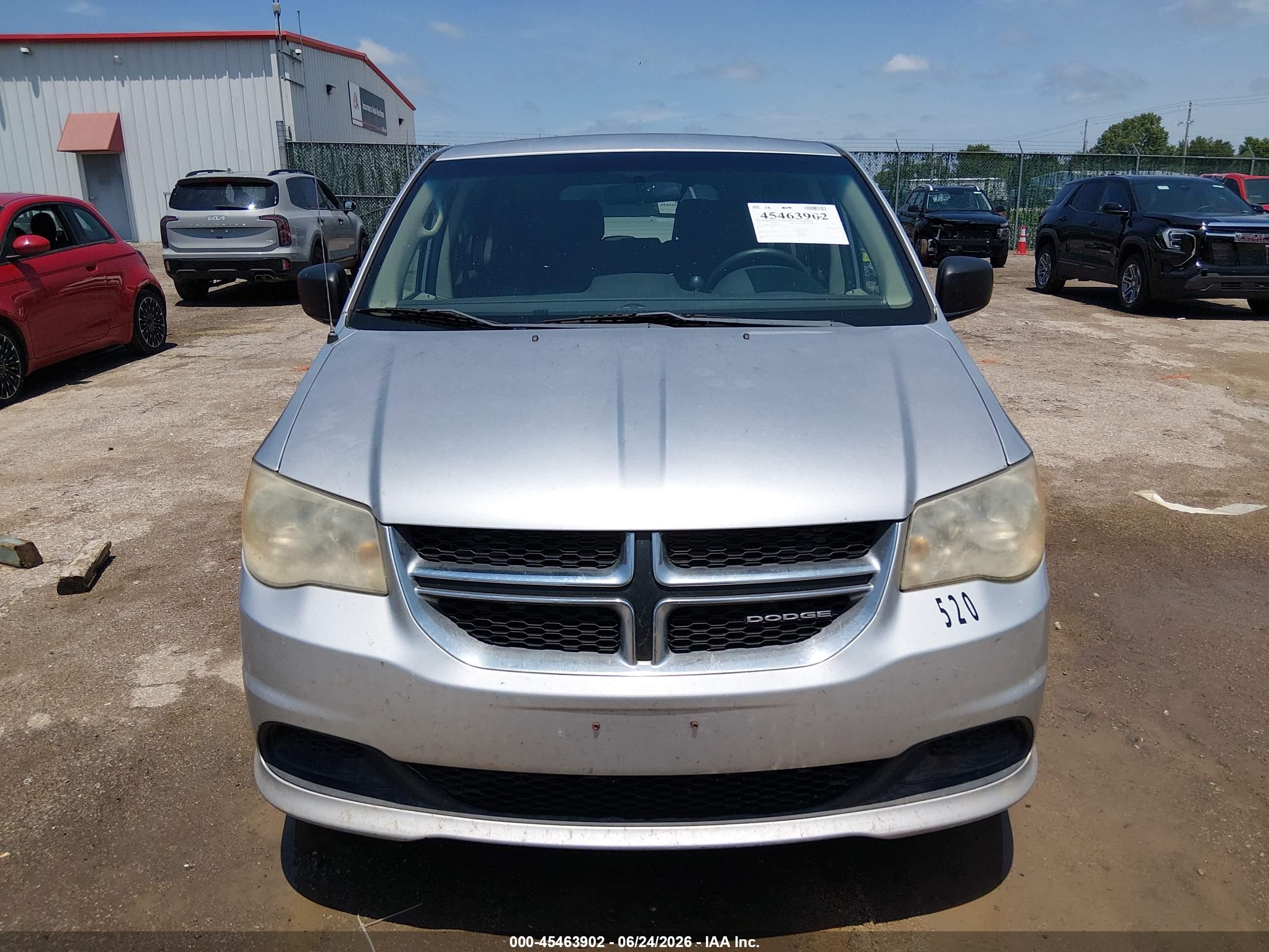 2011 Dodge Grand Caravan Express Silver vin: 2D4RN4DG8BR773673