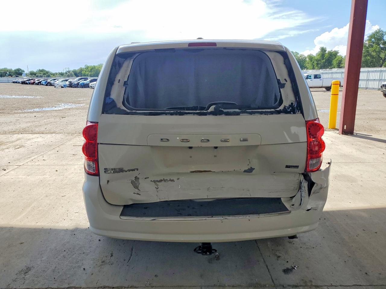 2011 Dodge Grand Caravan Express White vin: 2D4RN4DG9BR757403