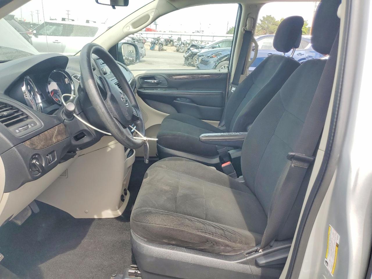 2011 Dodge Grand Caravan Express Silver vin: 2D4RN4DG9BR769051