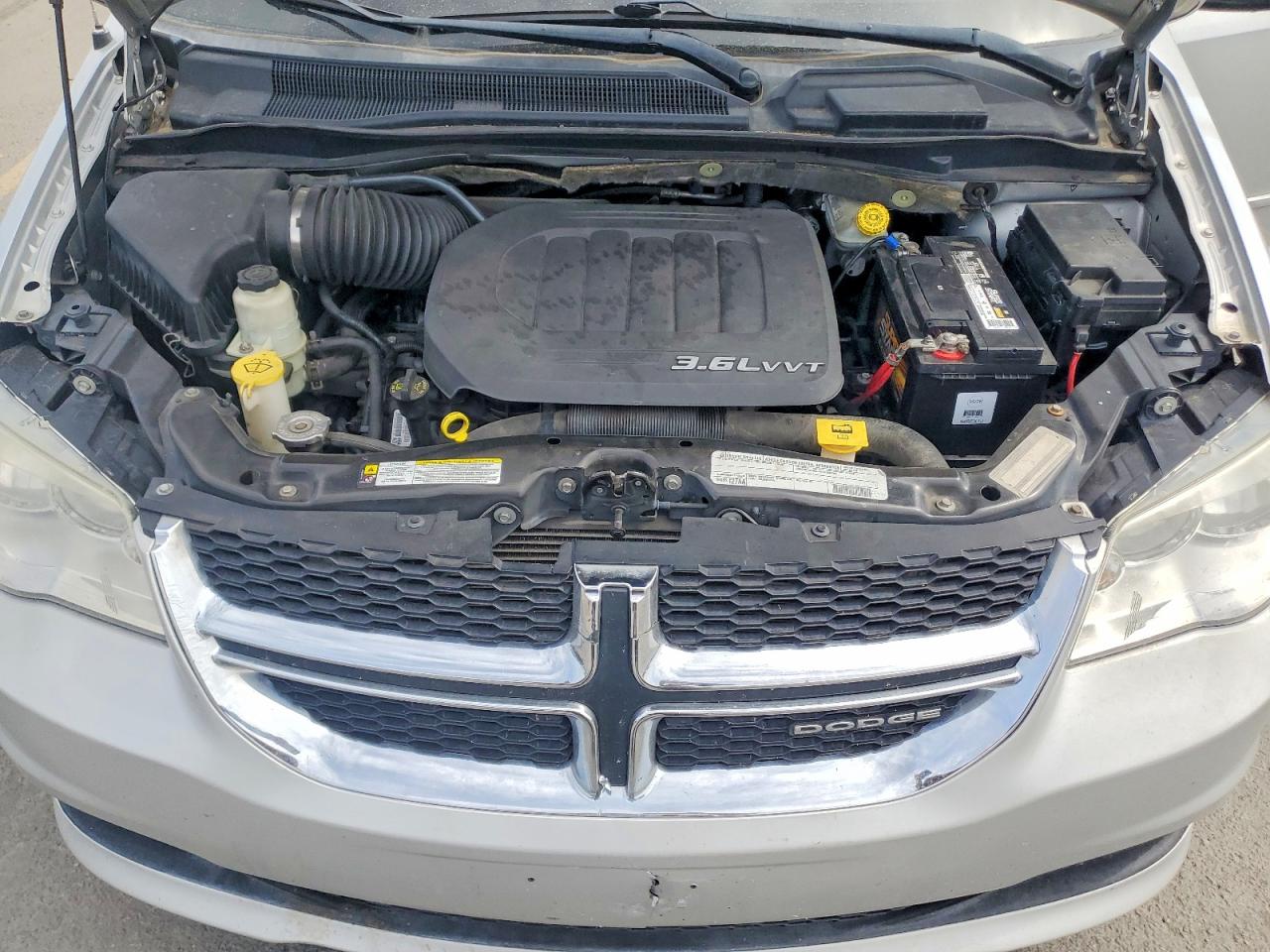 2011 Dodge Grand Caravan Express Silver vin: 2D4RN4DG9BR769051
