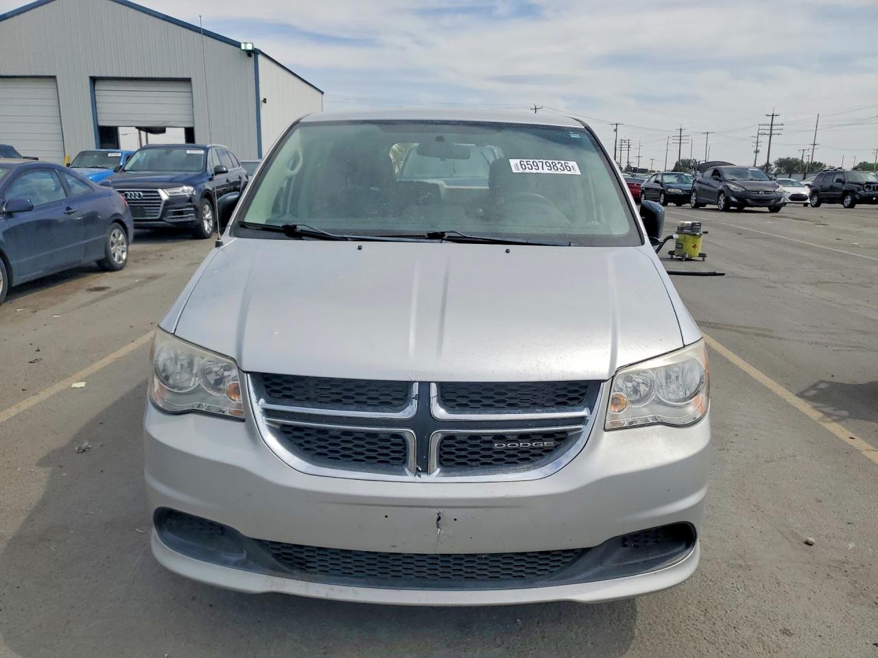 2011 Dodge Grand Caravan Express Silver vin: 2D4RN4DG9BR769051