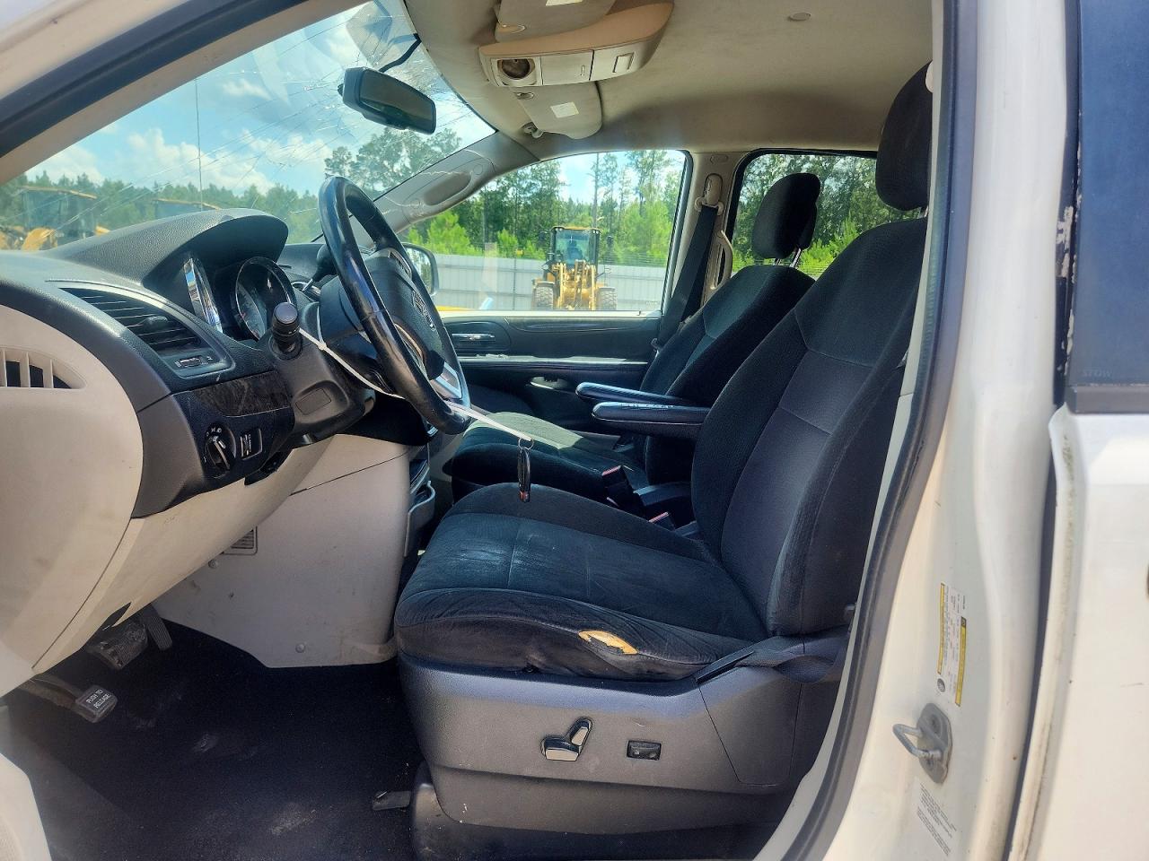 2011 Dodge Grand Caravan Express White vin: 2D4RN4DG9BR795522