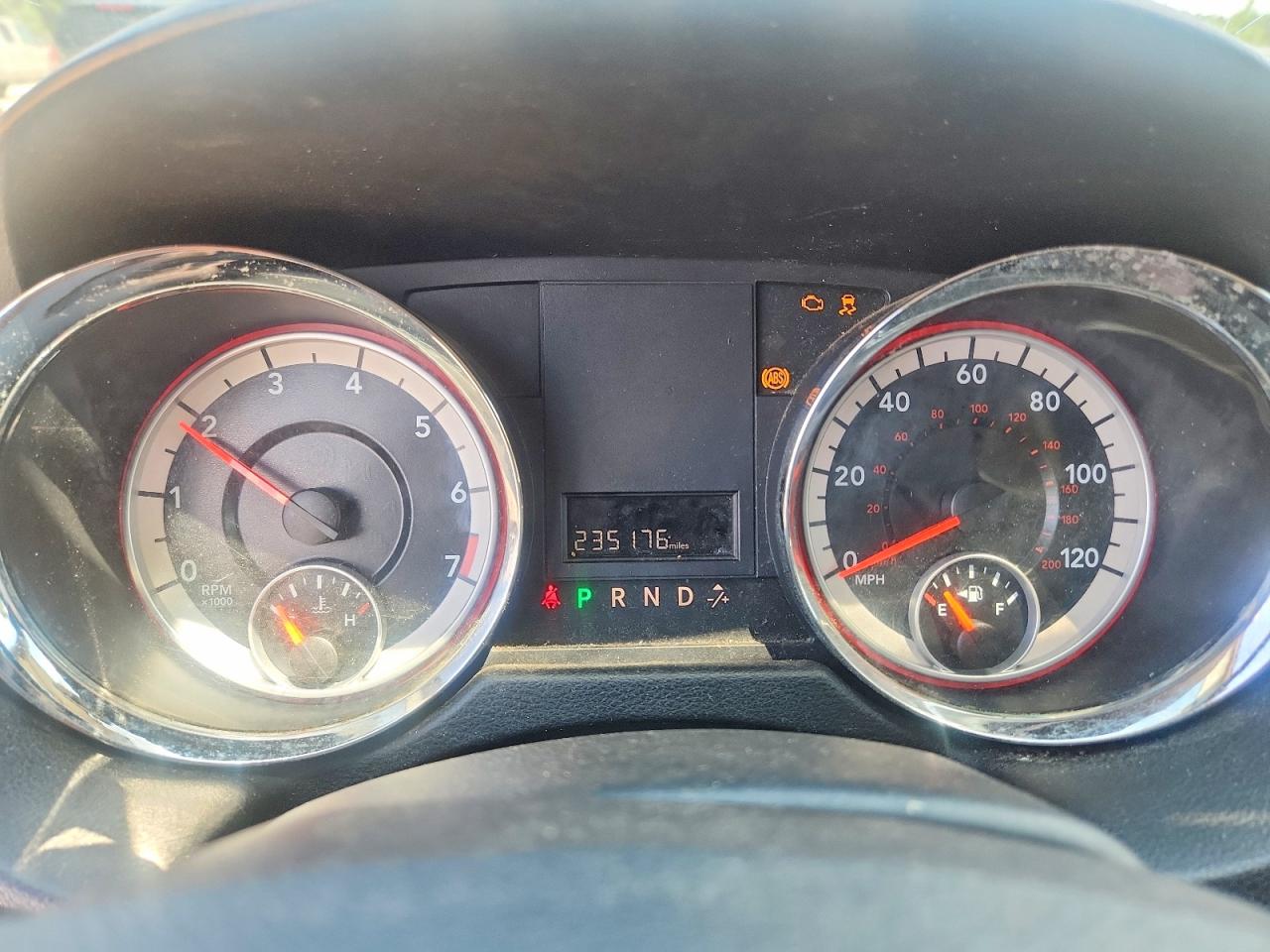 2011 Dodge Grand Caravan Express White vin: 2D4RN4DG9BR795522