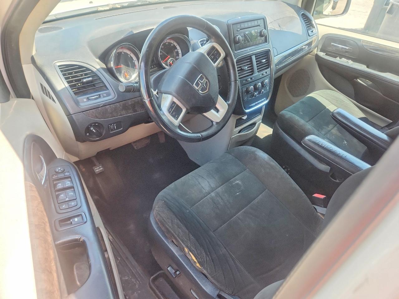 2011 Dodge Grand Caravan Express White vin: 2D4RN4DG9BR795522