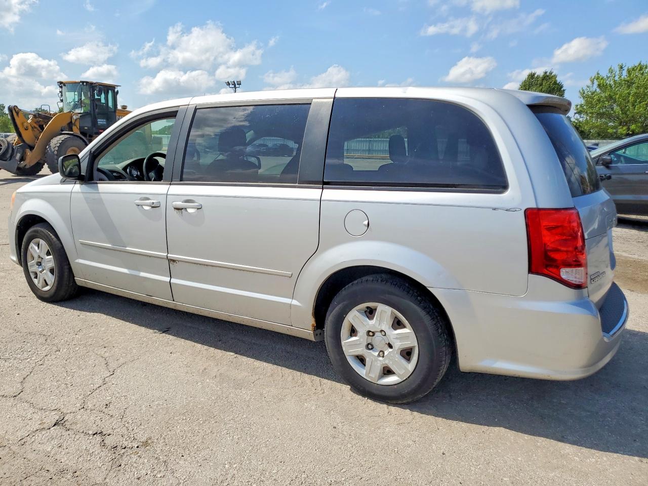 2011 Dodge Grand Caravan Express Silver vin: 2D4RN4DGXBR732204