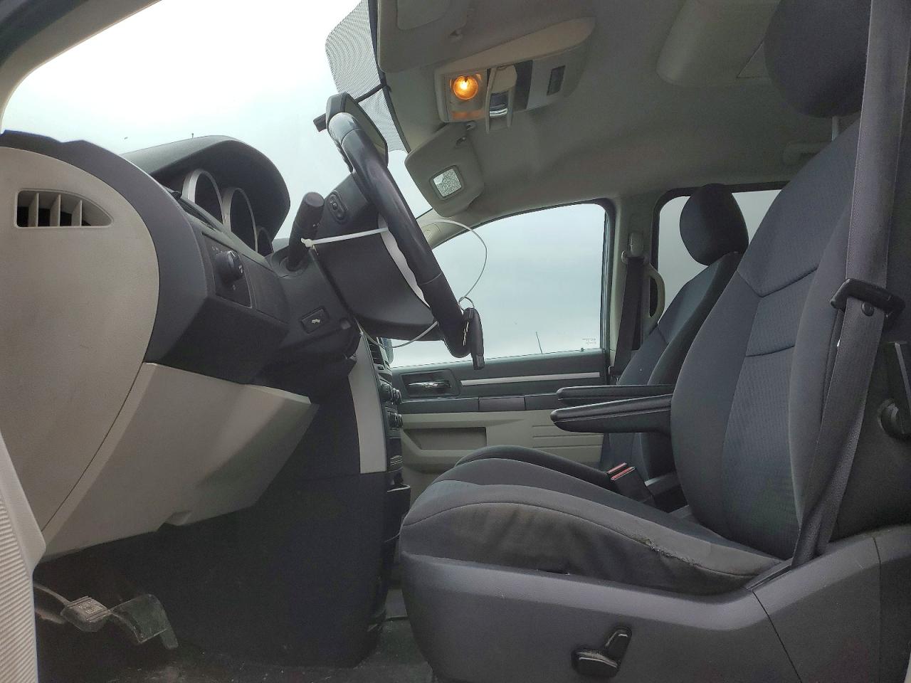 2010 Dodge Grand Caravan Se Black vin: 2D4RN4DX2AR134834