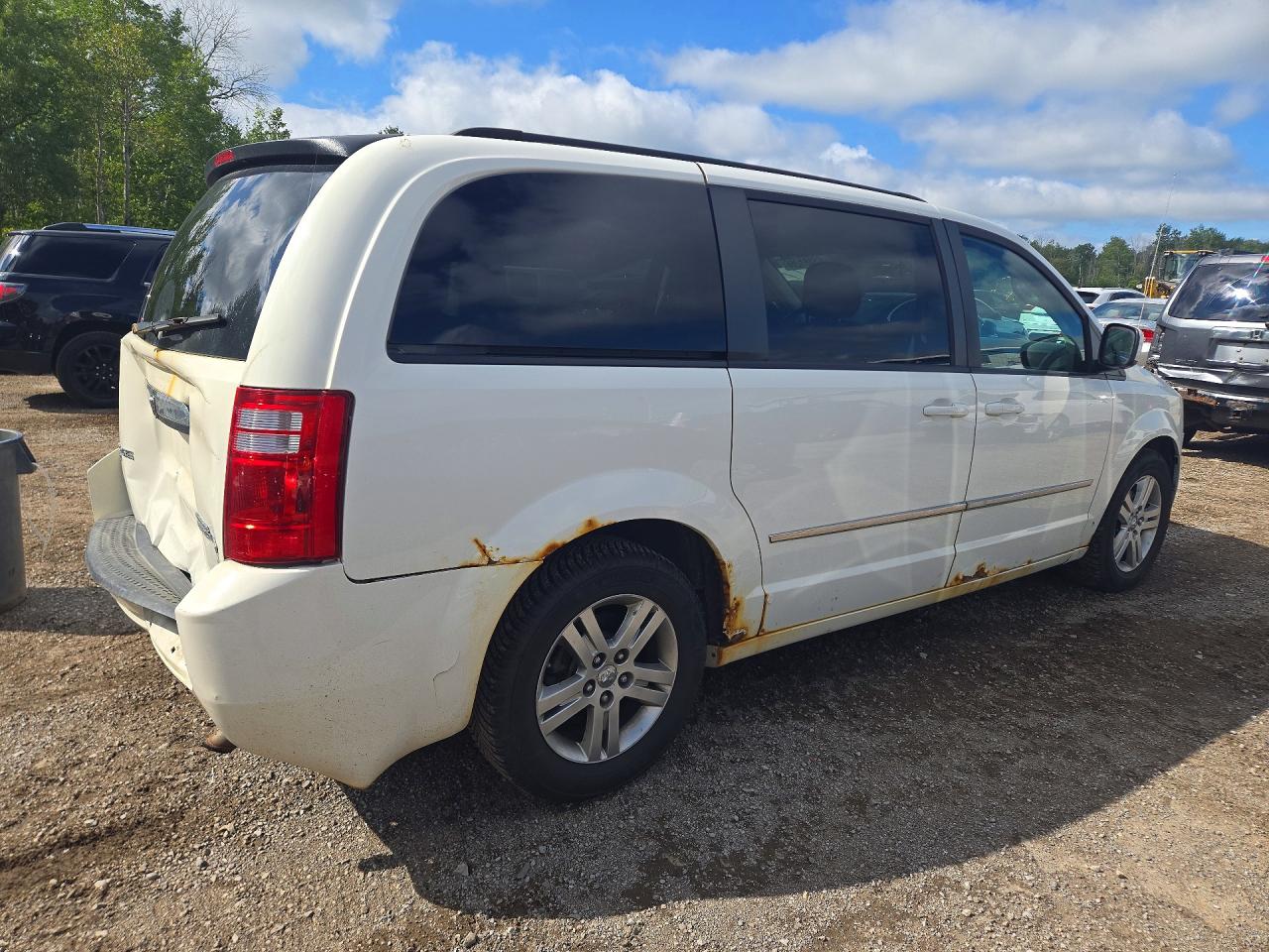 2010 Dodge Grand Caravan Se Белый vin: 2D4RN4DX7AR484931