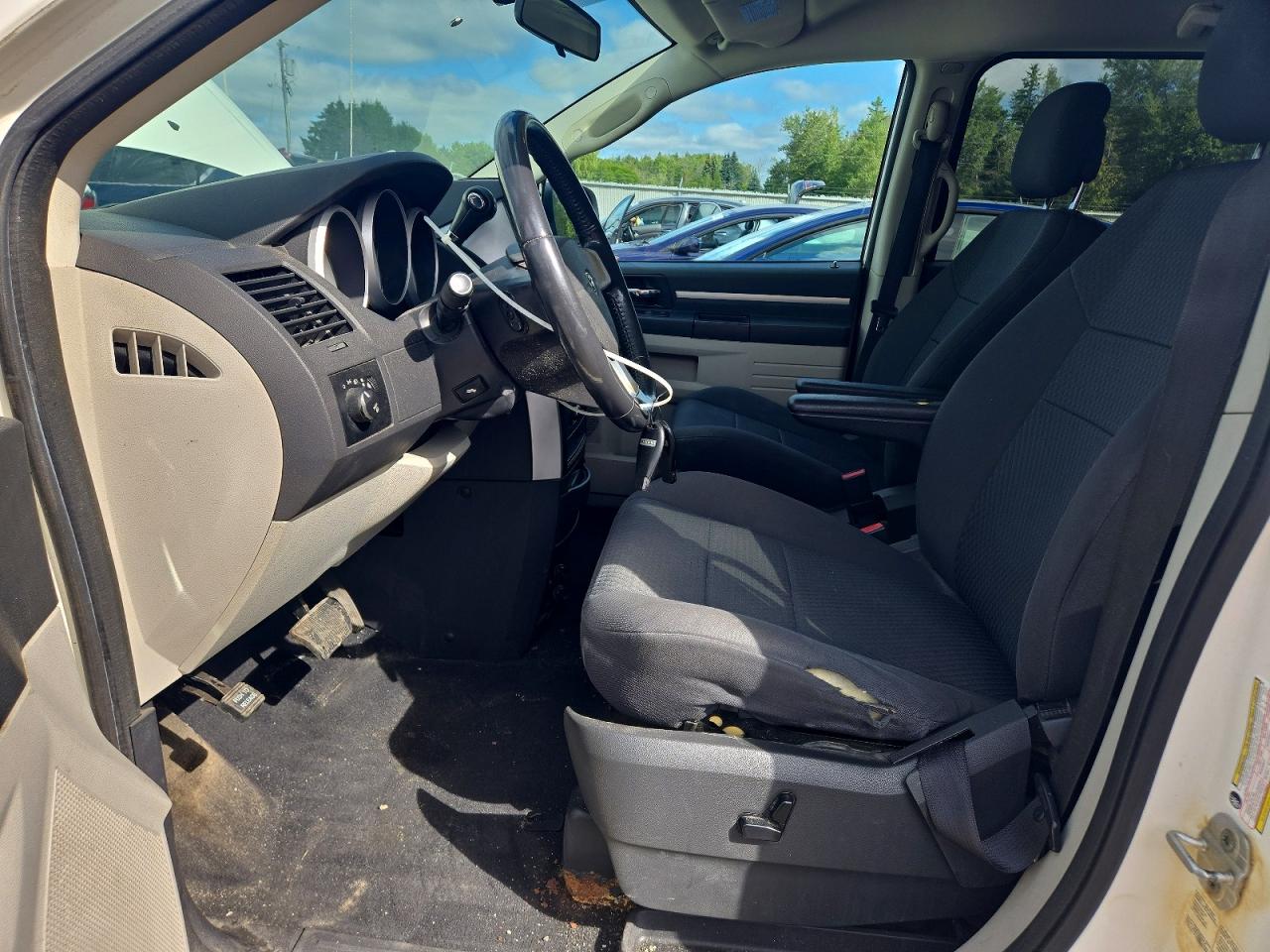2010 Dodge Grand Caravan Se Белый vin: 2D4RN4DX7AR484931