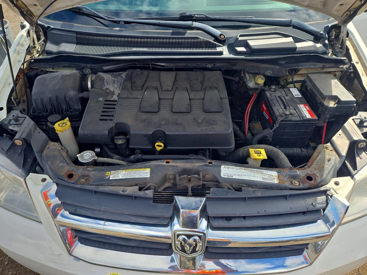 2010 Dodge Grand Caravan Se Белый vin: 2D4RN4DX7AR484931