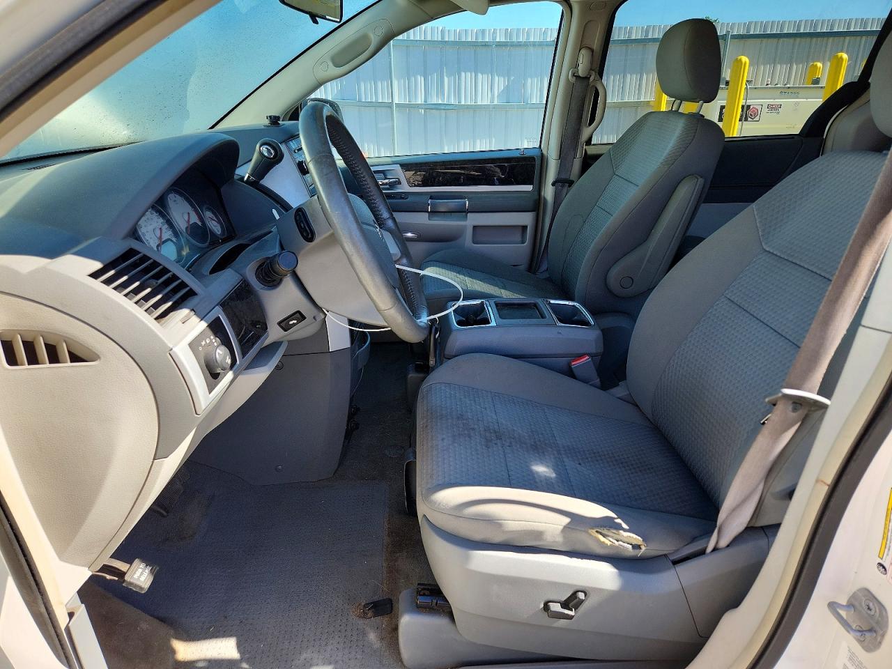 2010 Dodge Grand Caravan Sxt White vin: 2D4RN5D10AR107679