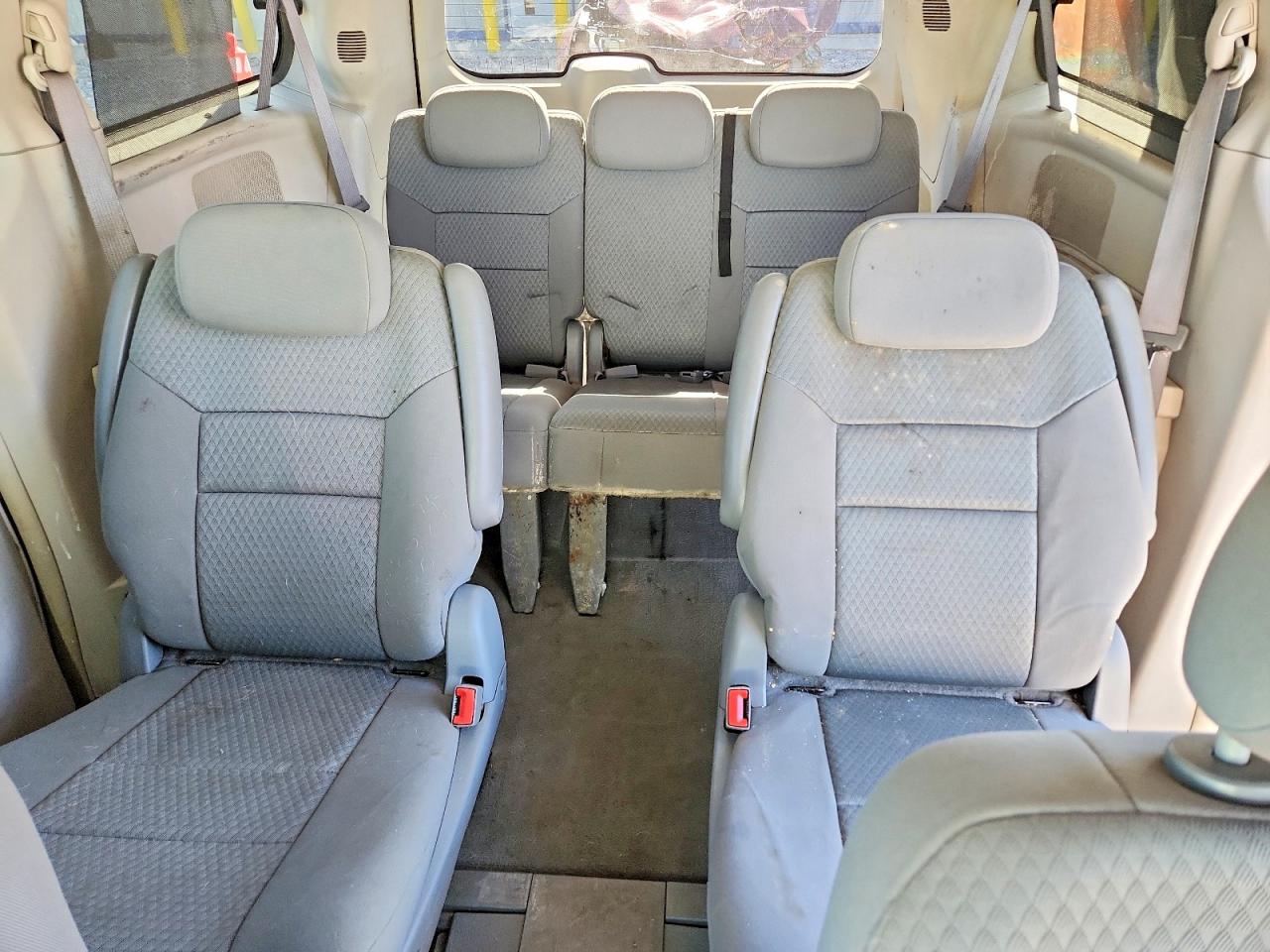 2010 Dodge Grand Caravan Sxt White vin: 2D4RN5D10AR107679