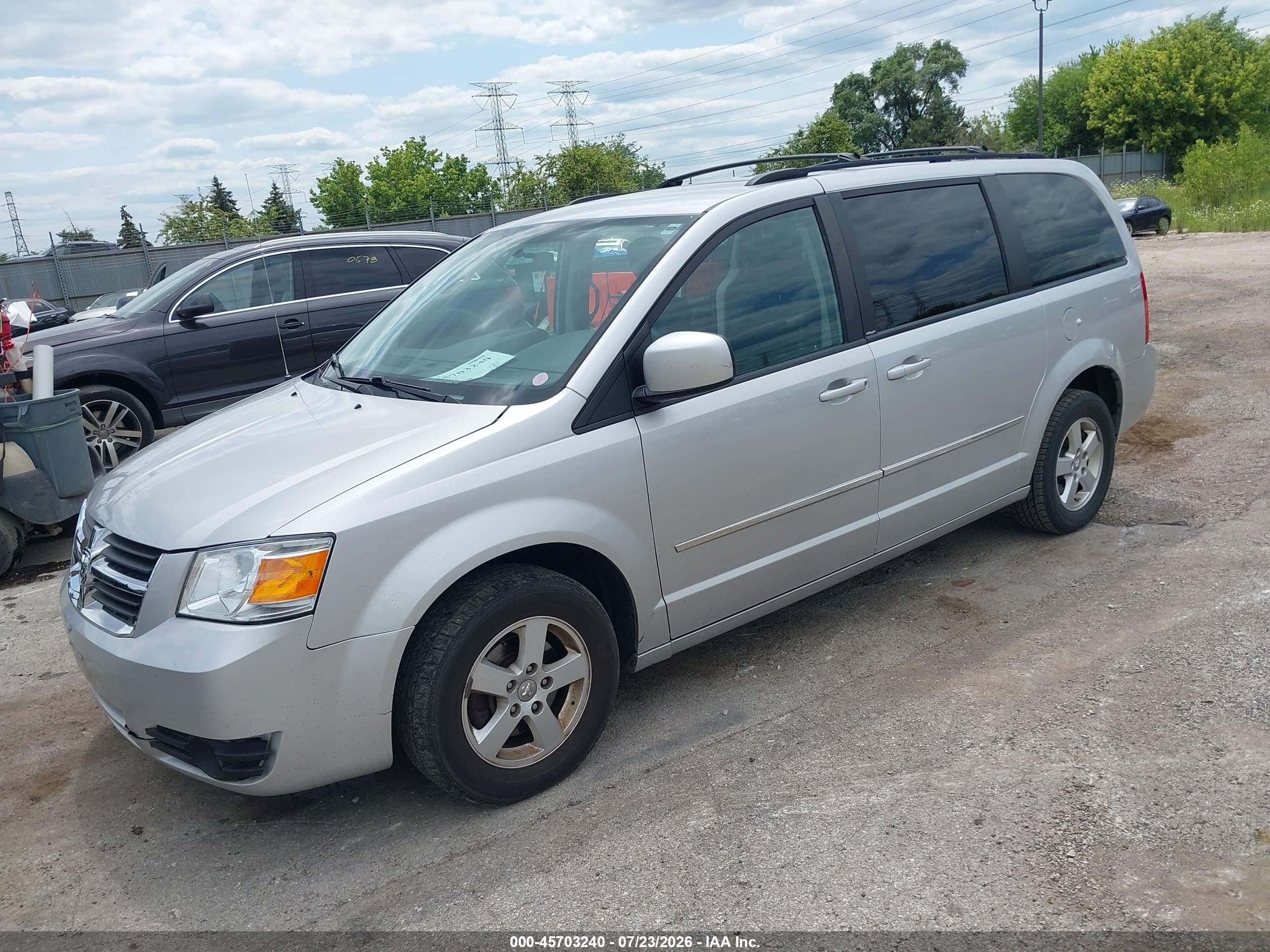 2010 Dodge Grand Caravan Sxt Silver vin: 2D4RN5D10AR121100