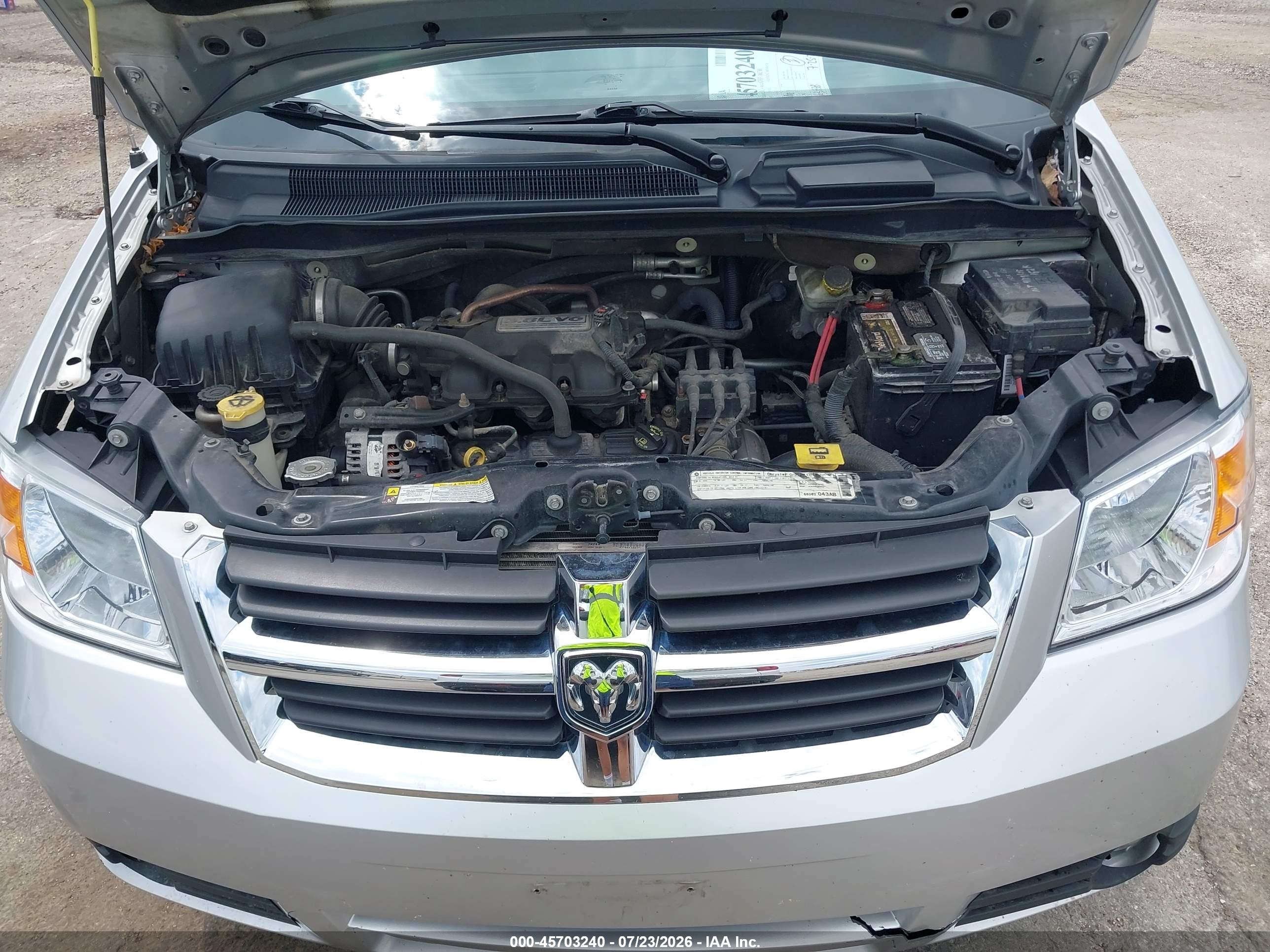 2010 Dodge Grand Caravan Sxt Silver vin: 2D4RN5D10AR121100