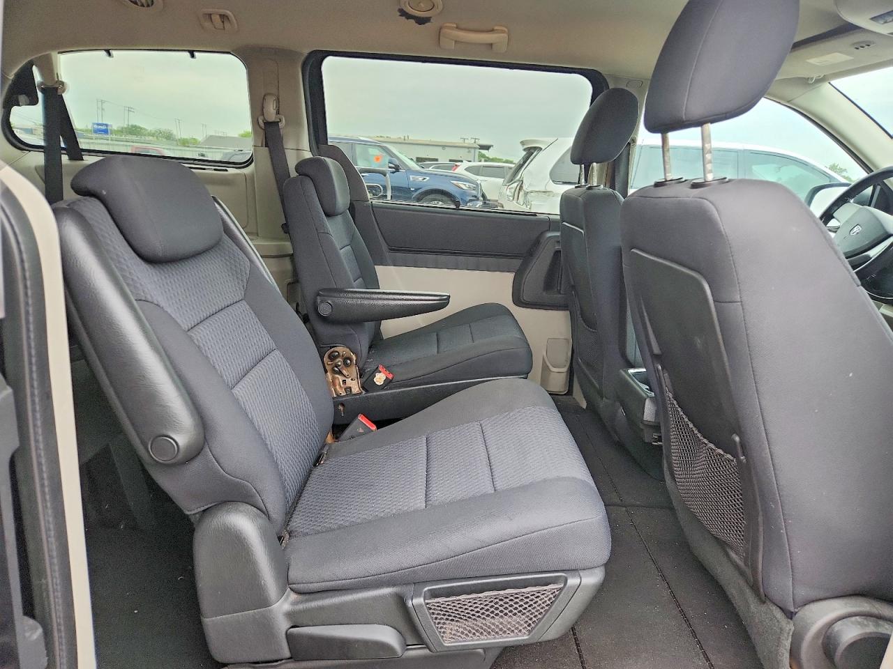 2010 Dodge Grand Caravan Sxt Black vin: 2D4RN5D10AR219611