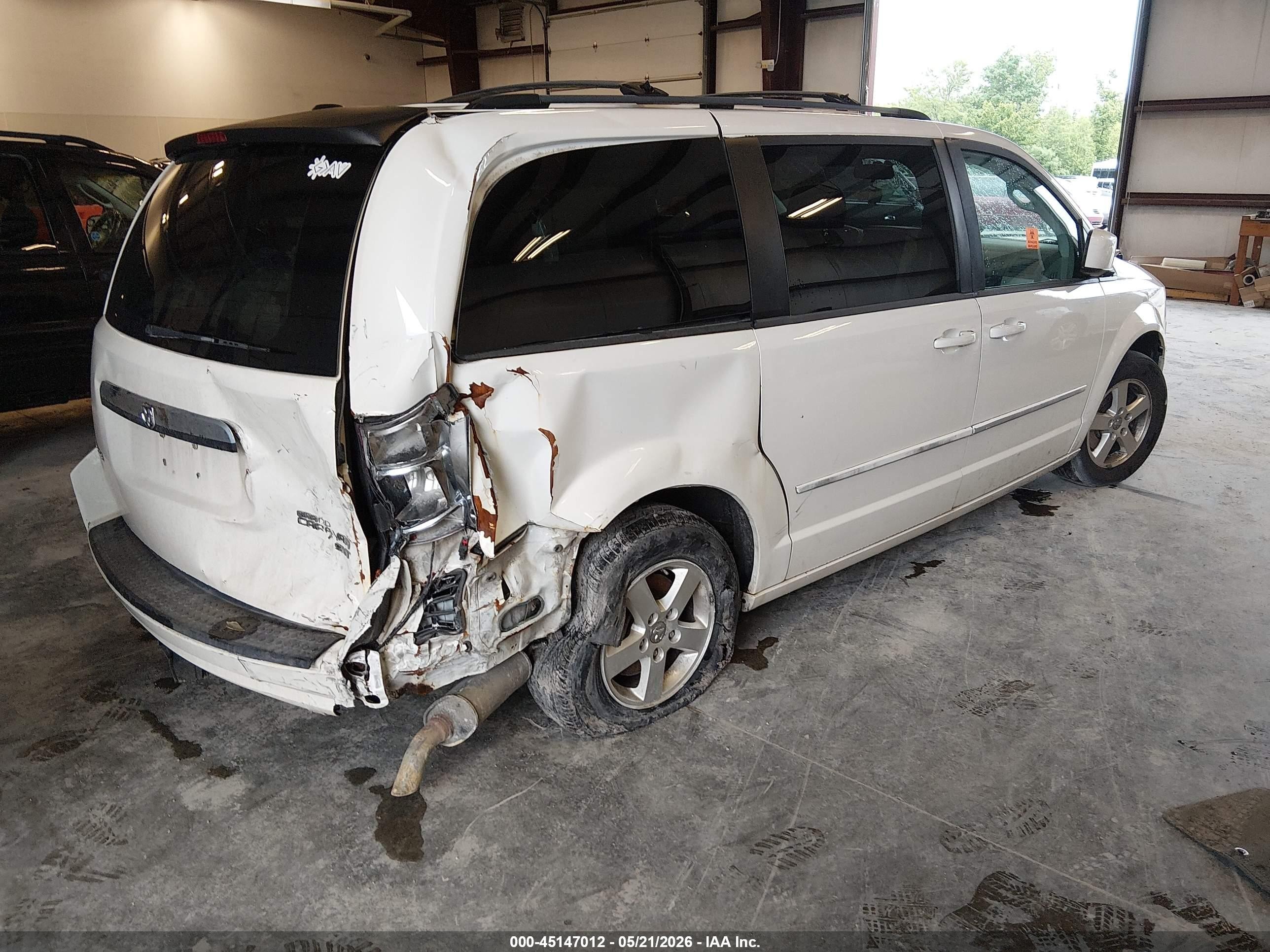 2010 Dodge Grand Caravan Sxt White vin: 2D4RN5D10AR264483