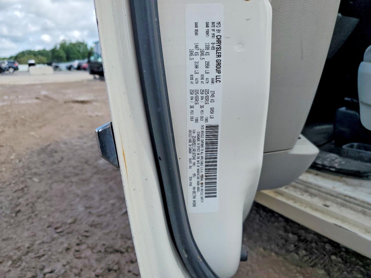 2010 Dodge Grand Caravan Sxt White vin: 2D4RN5D11AR107240