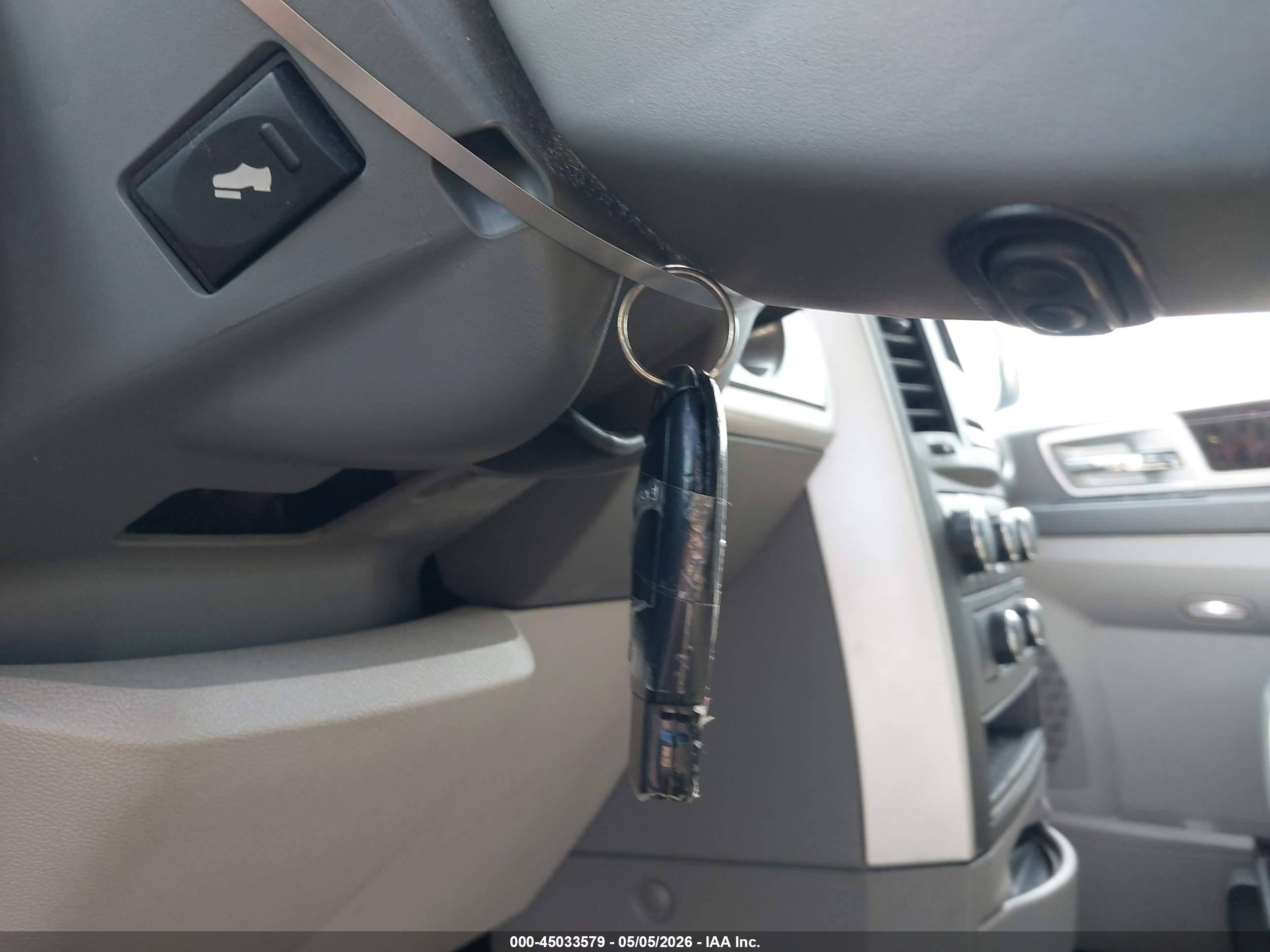 2010 Dodge Grand Caravan Sxt Black vin: 2D4RN5D11AR143249