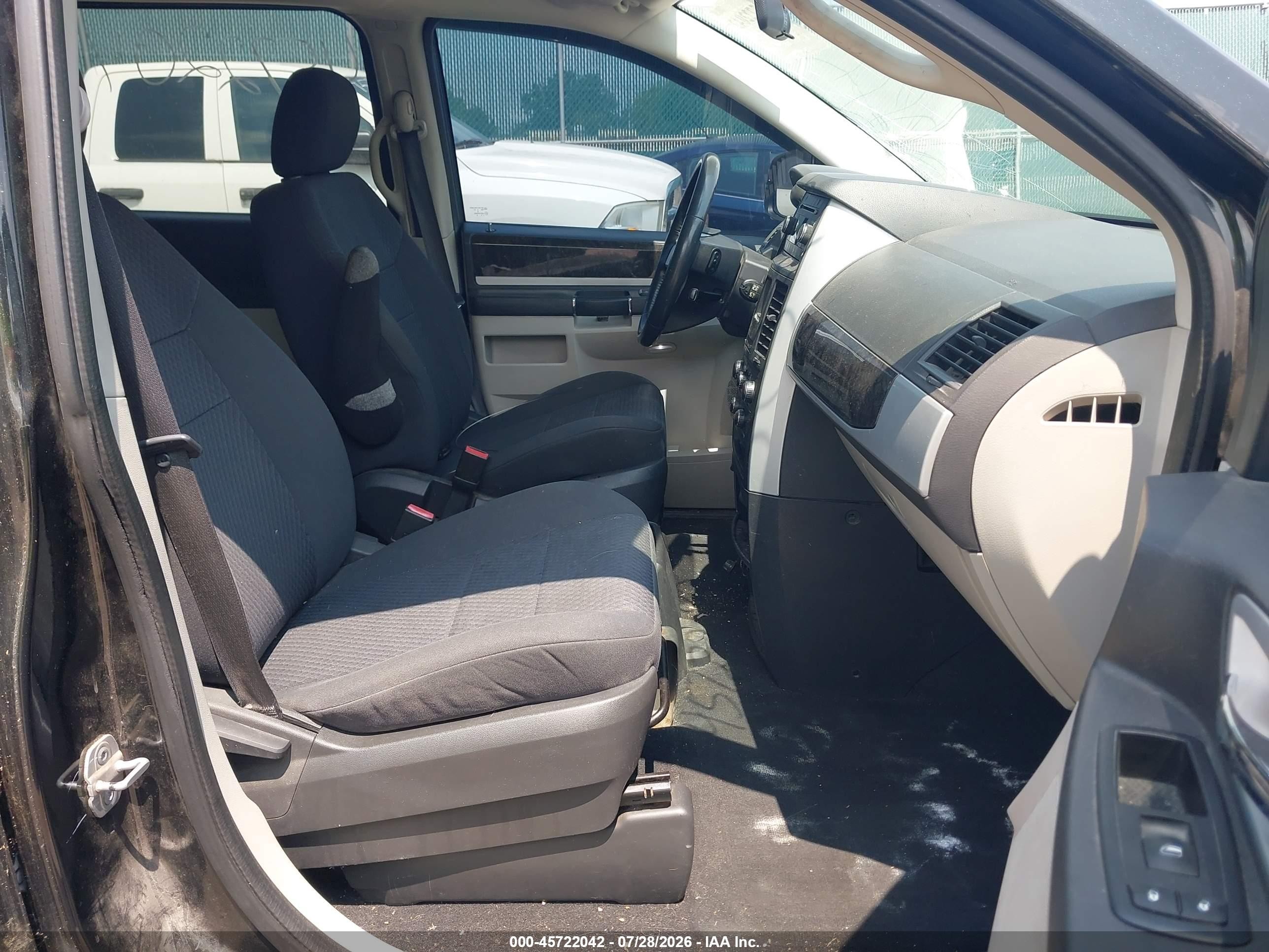 2010 Dodge Grand Caravan Sxt Black vin: 2D4RN5D11AR197408