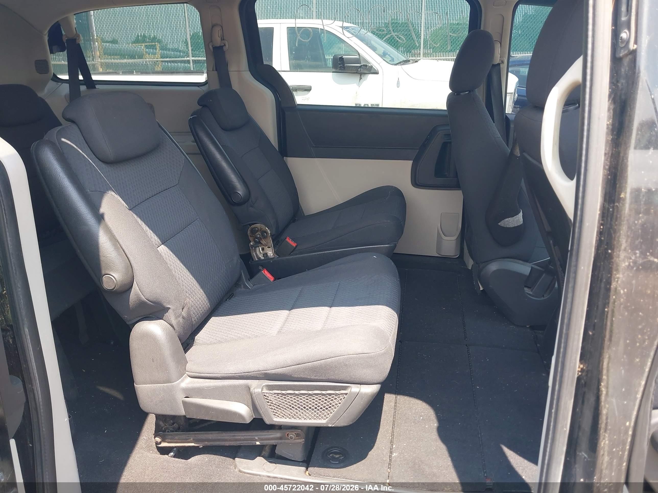 2010 Dodge Grand Caravan Sxt Black vin: 2D4RN5D11AR197408