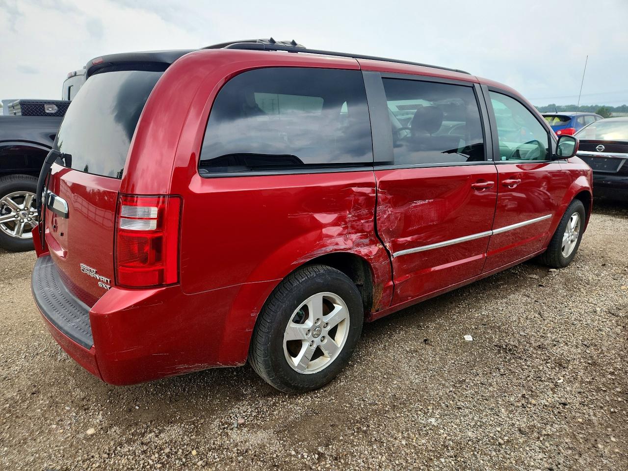 2010 Dodge Grand Caravan Sxt Red vin: 2D4RN5D11AR201358