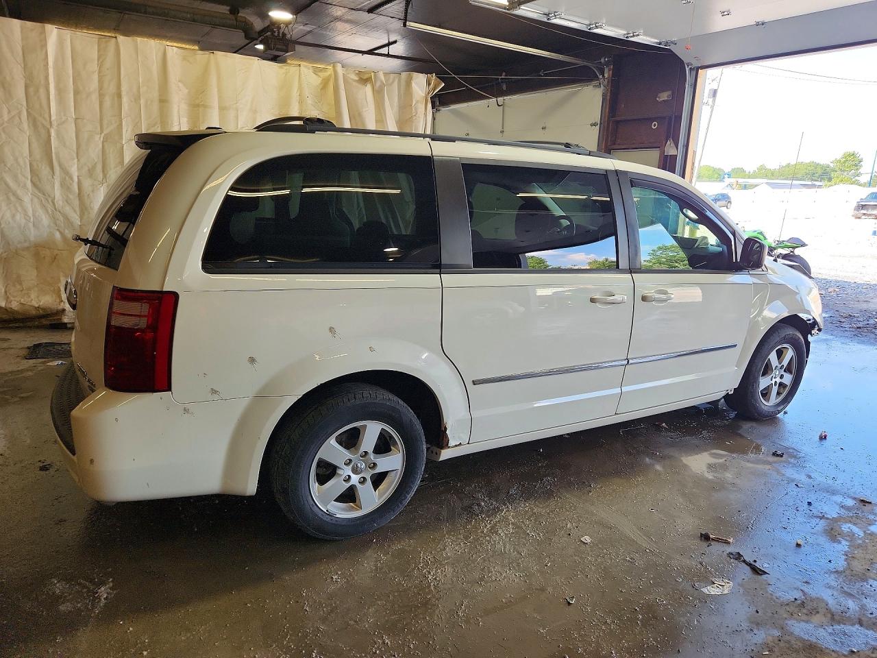 2010 Dodge Grand Caravan Sxt White vin: 2D4RN5D11AR211579