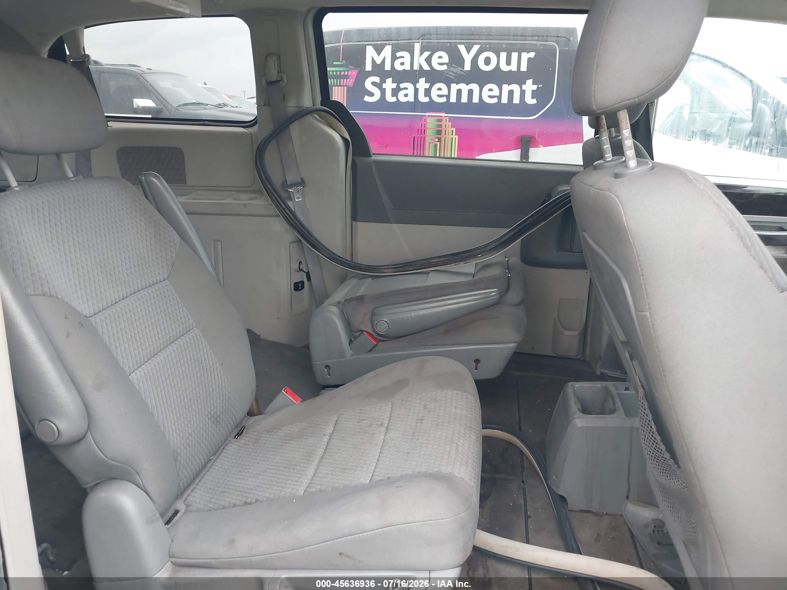 2010 Dodge Grand Caravan Sxt Silver vin: 2D4RN5D11AR215583