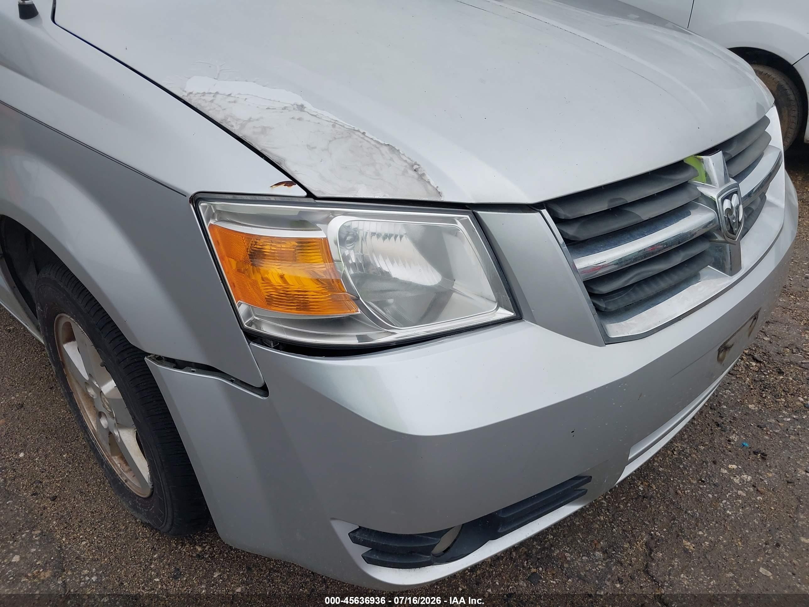 2010 Dodge Grand Caravan Sxt Silver vin: 2D4RN5D11AR215583