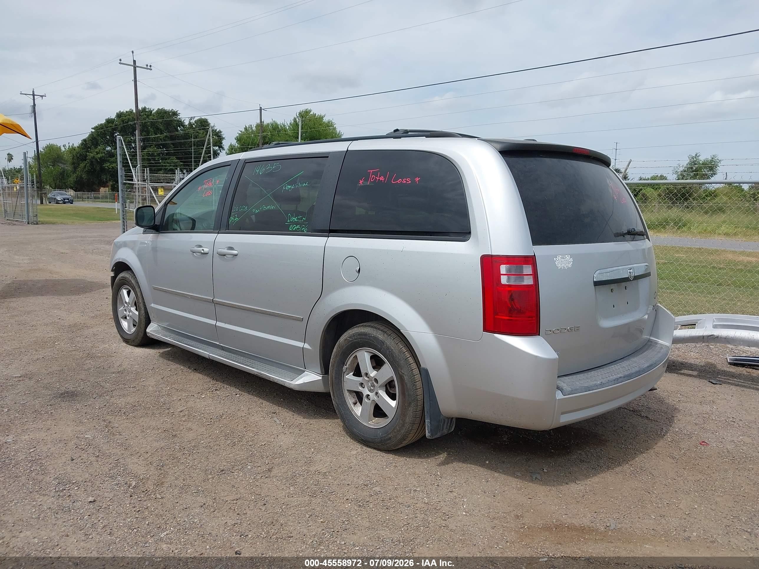 2010 Dodge Grand Caravan Sxt Silver vin: 2D4RN5D11AR262175