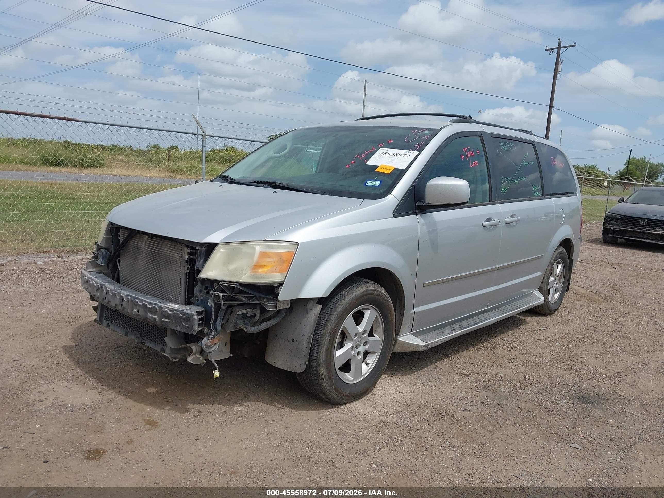 2010 Dodge Grand Caravan Sxt Silver vin: 2D4RN5D11AR262175