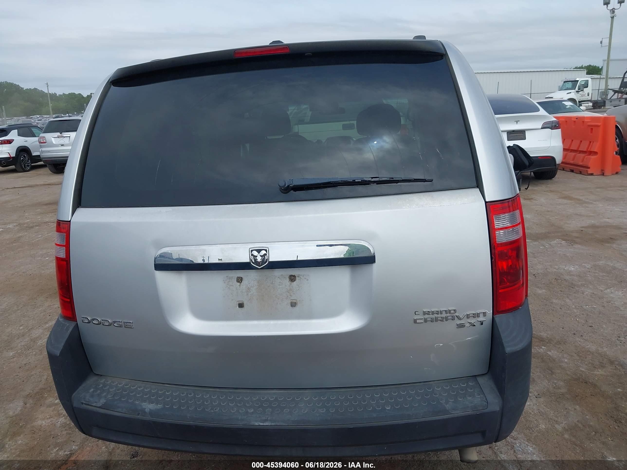 2010 Dodge Grand Caravan Sxt Silver vin: 2D4RN5D11AR318051