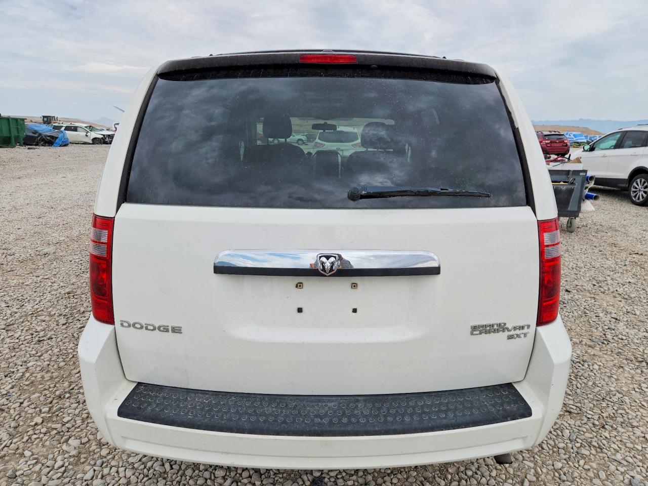 2010 Dodge Grand Caravan Sxt White vin: 2D4RN5D11AR445124