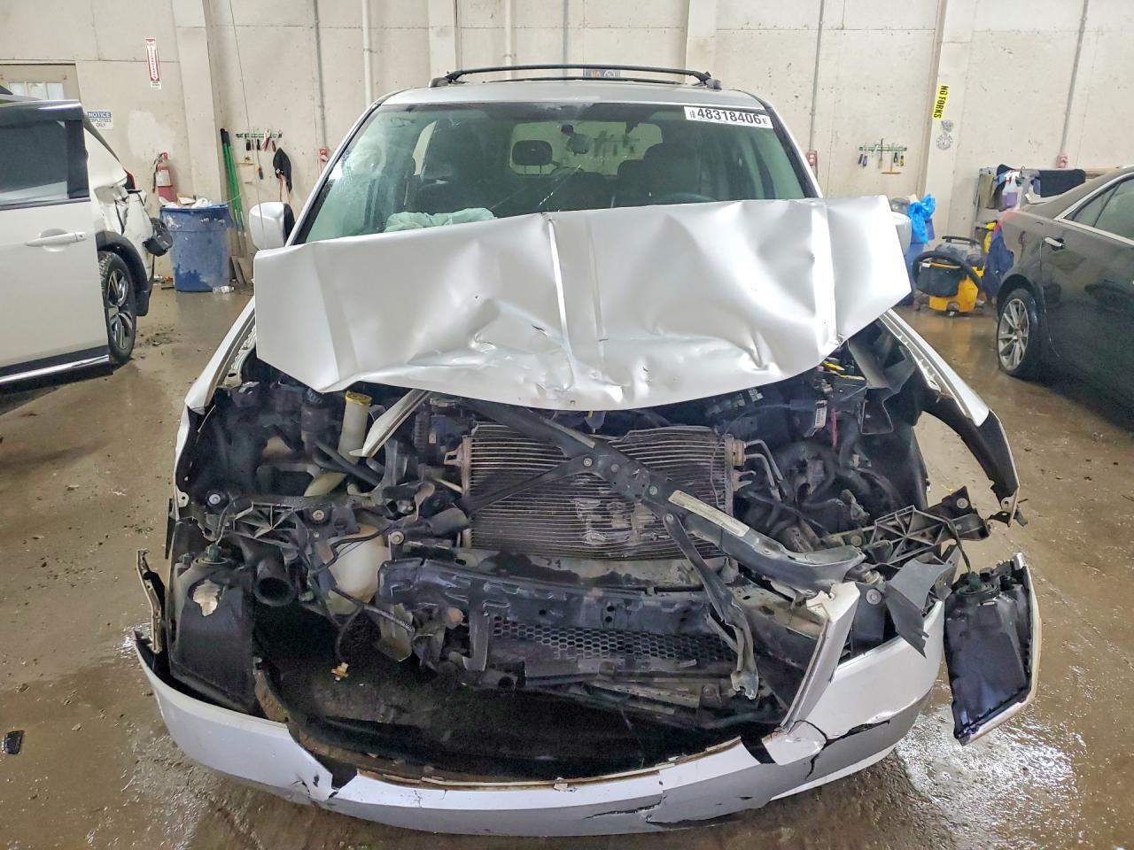 2010 Dodge Grand Caravan Sxt Silver vin: 2D4RN5D11AR475689