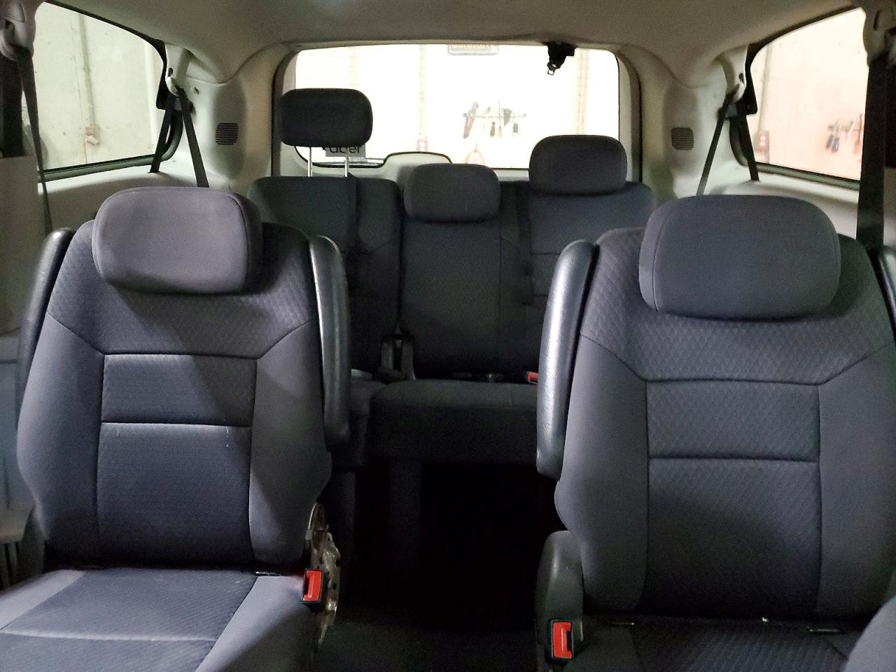 2010 Dodge Grand Caravan Sxt Silver vin: 2D4RN5D11AR475689