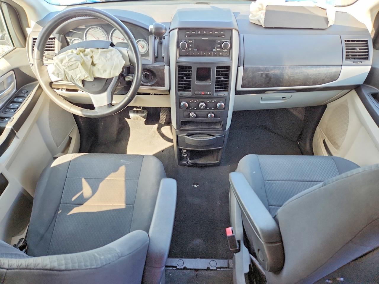 2010 Dodge Grand Caravan Sxt Silver vin: 2D4RN5D11AR475689