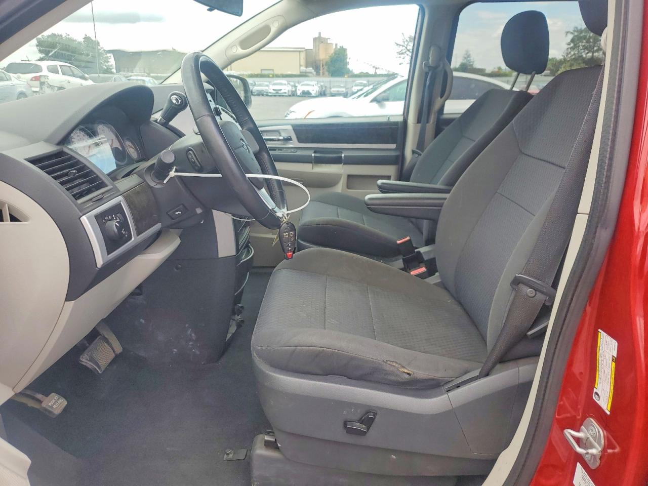 2010 Dodge Grand Caravan Sxt Red vin: 2D4RN5D12AR135712