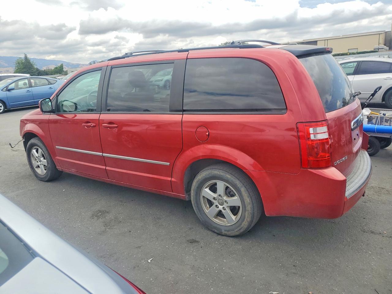 2010 Dodge Grand Caravan Sxt Red vin: 2D4RN5D12AR135712