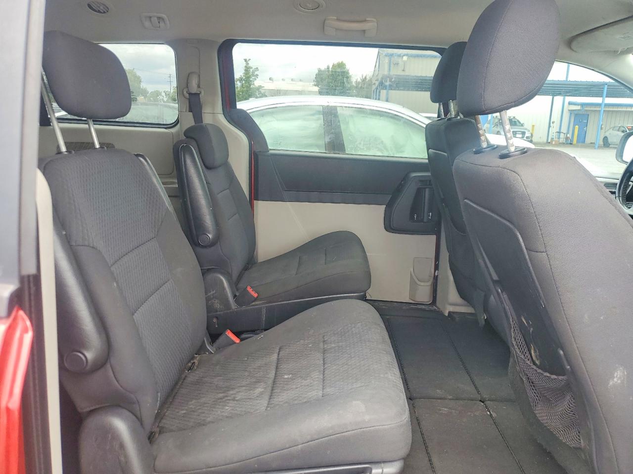 2010 Dodge Grand Caravan Sxt Red vin: 2D4RN5D12AR135712